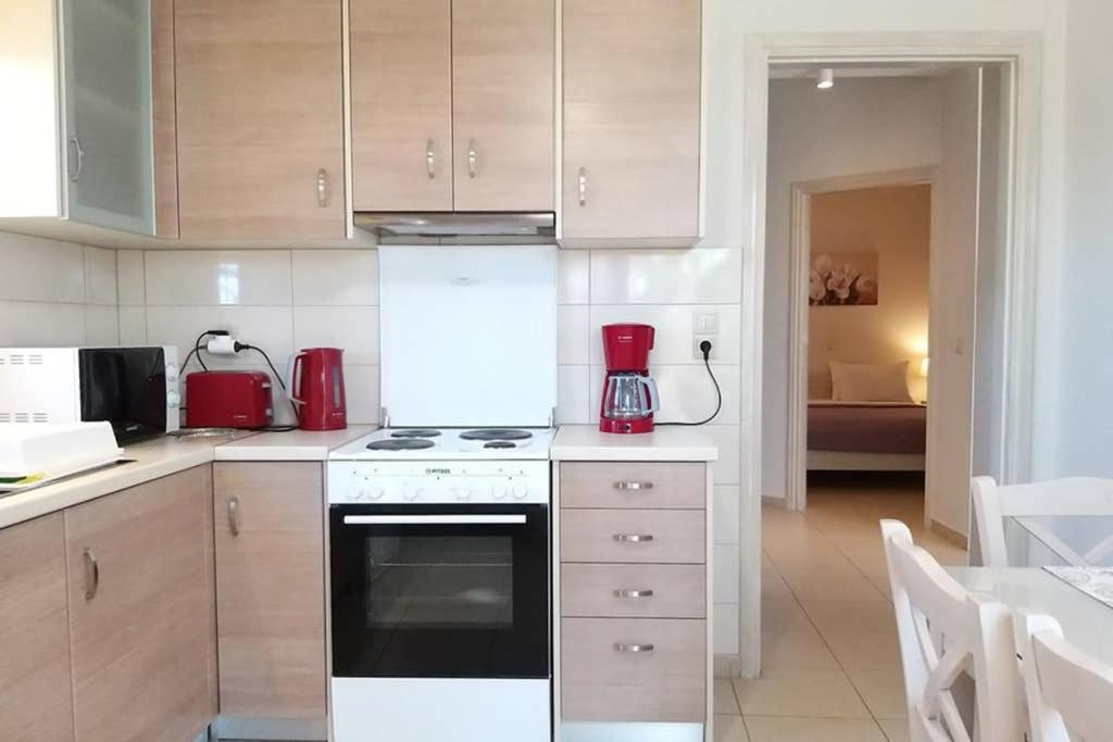 New, Modern, Bright And Independent Apartment 83 M2, With Garden, 5Min To The Beach And The City Center Καλαμάτα Εξωτερικό φωτογραφία